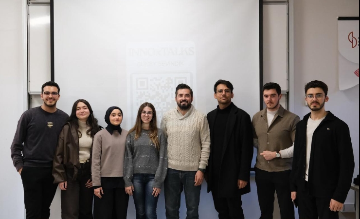 INNOxTALKS SERİSİ ÖĞRENCİLERİ GİRİŞİMCİLİK VE KARİYER DÜNYASIYLA BULUŞTURDU