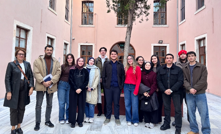 Üniversitemiz ve FAÇEV (Çeviri Kulübü) İş Birliğiyle Düzenlenen Üç Söyleşi Gerçekleştirildi