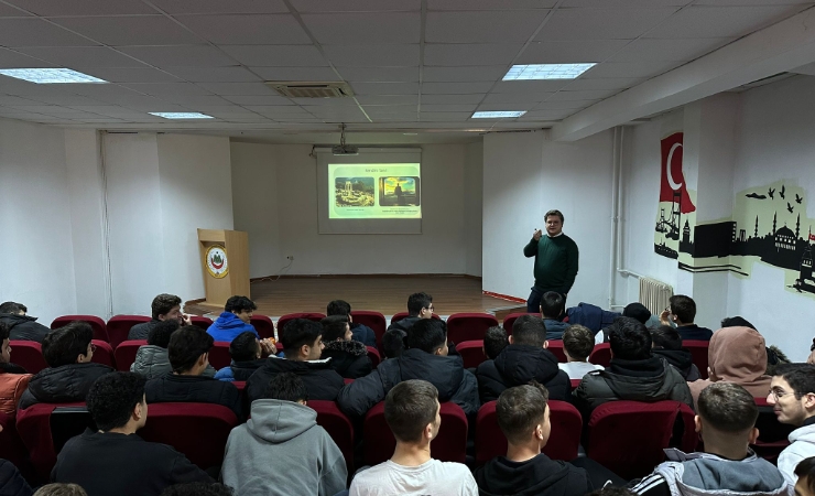 Geleceğin İnsanı Olmak Semineri Gerçekleştirildi
