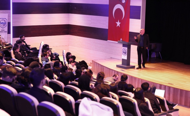 Doç. Dr. Bağış: “Finansal Okuryazarlık, Dengeli Bir Hayatın Anahtarıdır”