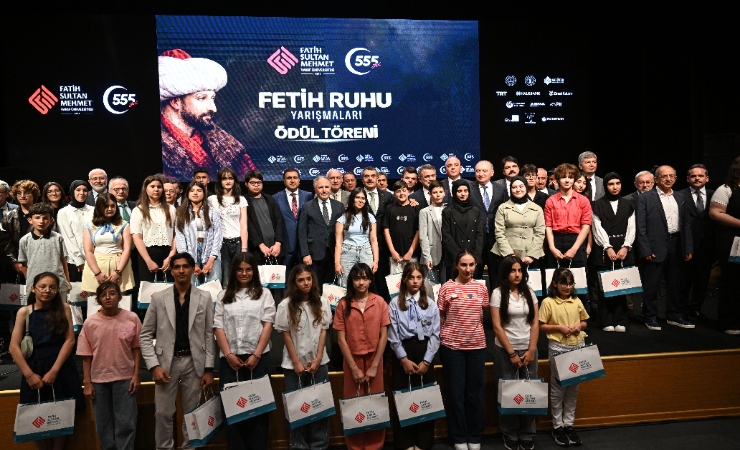 Fetih Ruhu Gençlerin Eserleriyle Geleceğe Taşındı