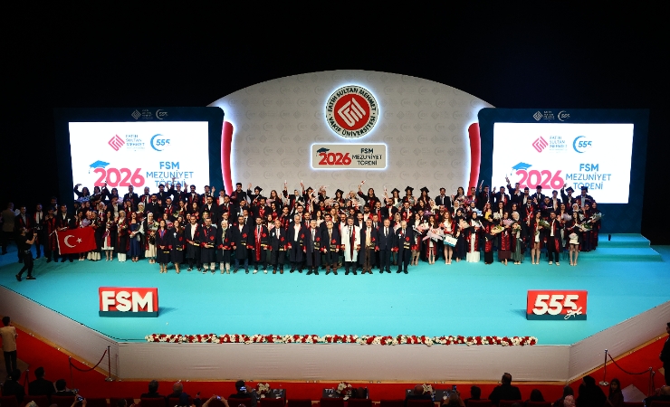 Hukuk Fakültesi 2025-2026 Akademik Yılı Mezuniyet Töreni