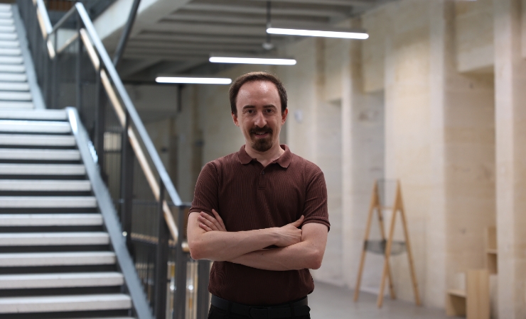 Yapay Zekâ Meslekleri Ortadan Kaldırmıyor, Dönüştürüyor