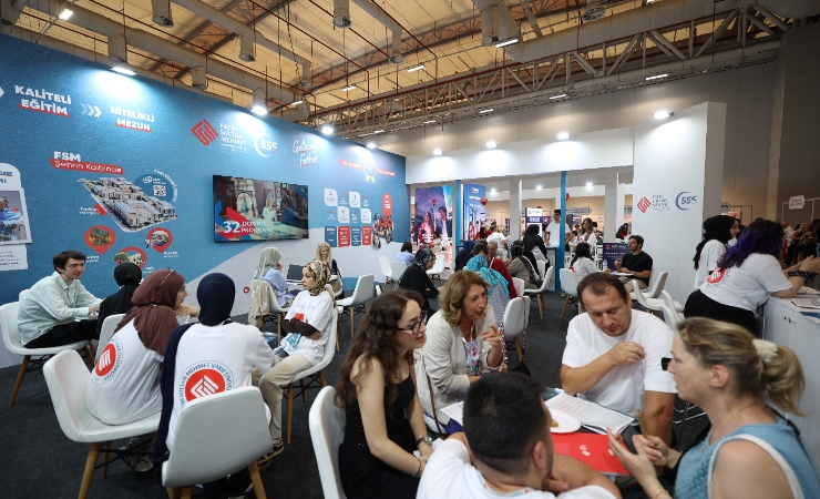 FSM, Üniversite Tercih Fuarlarında Adaylarla Buluştu