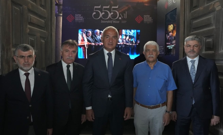 Bakan Ersoy’dan 555. Yıl İnteraktif Müzesi’ne Ziyaret